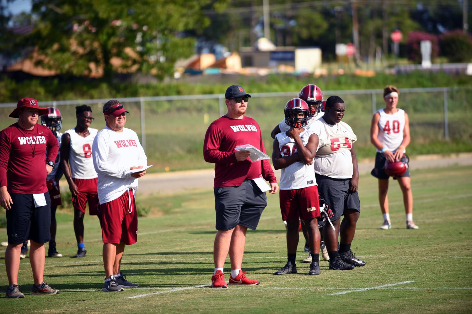 Dothan High Wolves begin football practice